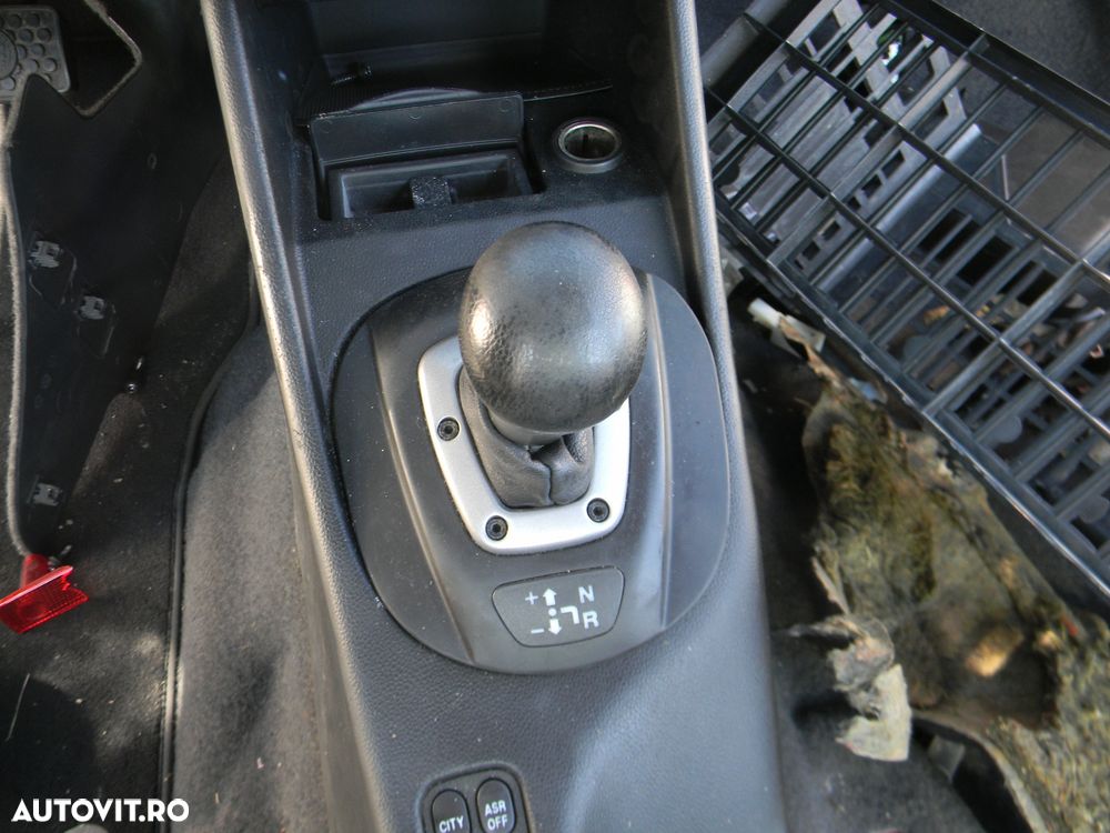 Dezmembrari  Alfa Romeo 147 (937)  2000  > 2010 1.6 16V T.SPARK (937A - 14