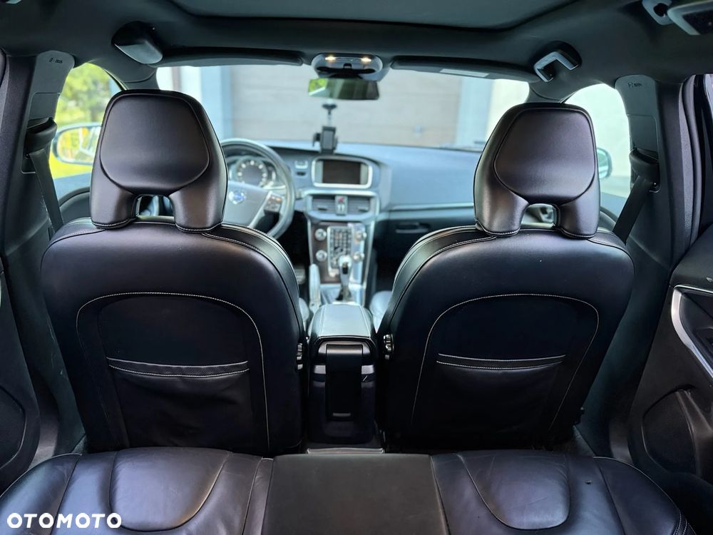 Volvo V40 D4 Drive-E R-Design Kinetic - 37