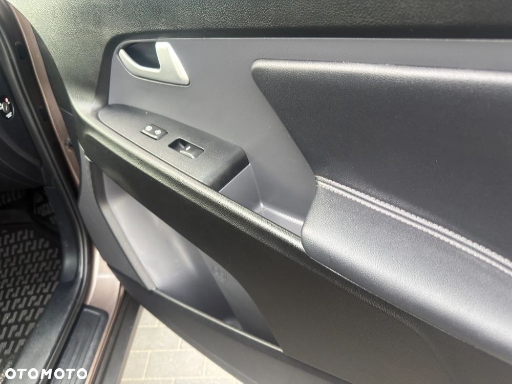 Kia Sportage 1.6 GDI 2WD Vision - 26