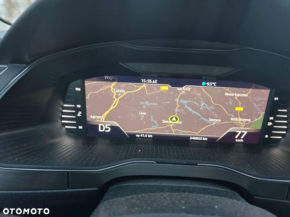 Skoda Superb 2.0 TDI SCR 4x4 Style DSG - 14