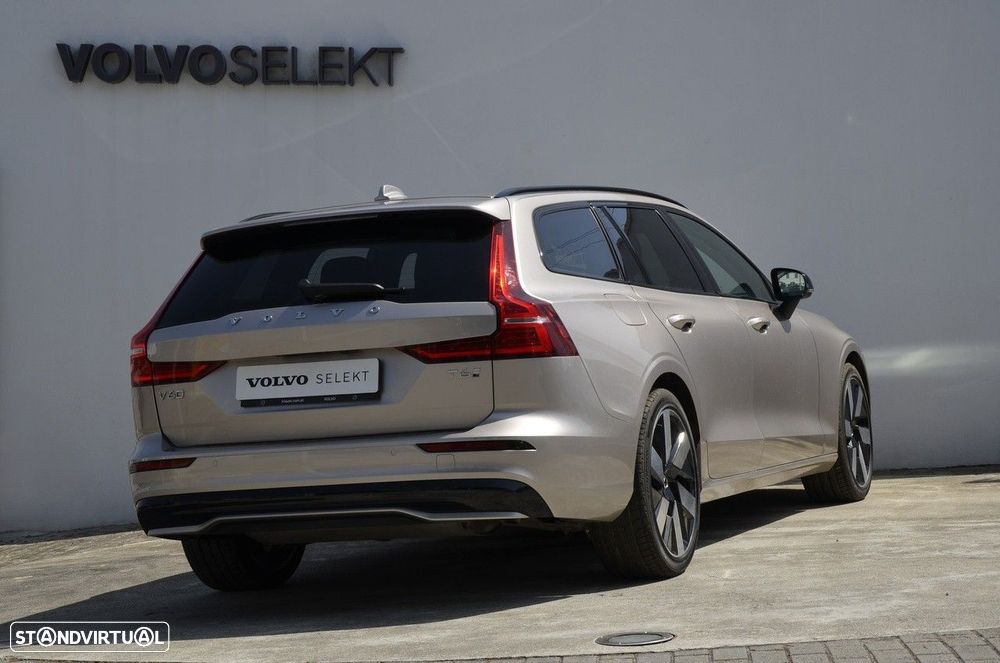 Volvo V60 2.0 T6 AWD TE Plus Dark - 31