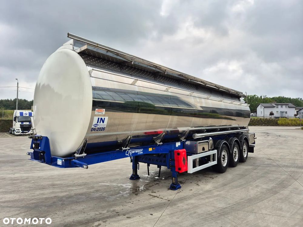 Grapar TECNOKAR / CYSTERNA / PŁYNY SPOŻYWCZE / 32.000L / PODNOSZONA OŚ - 8