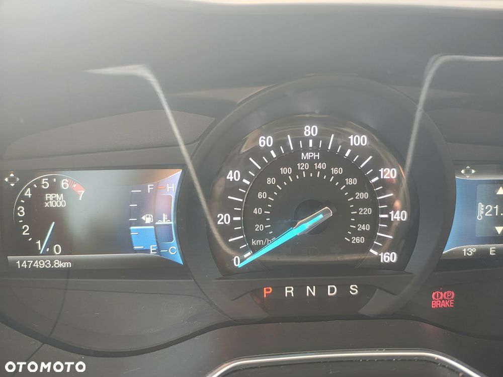 Ford Fusion - 8