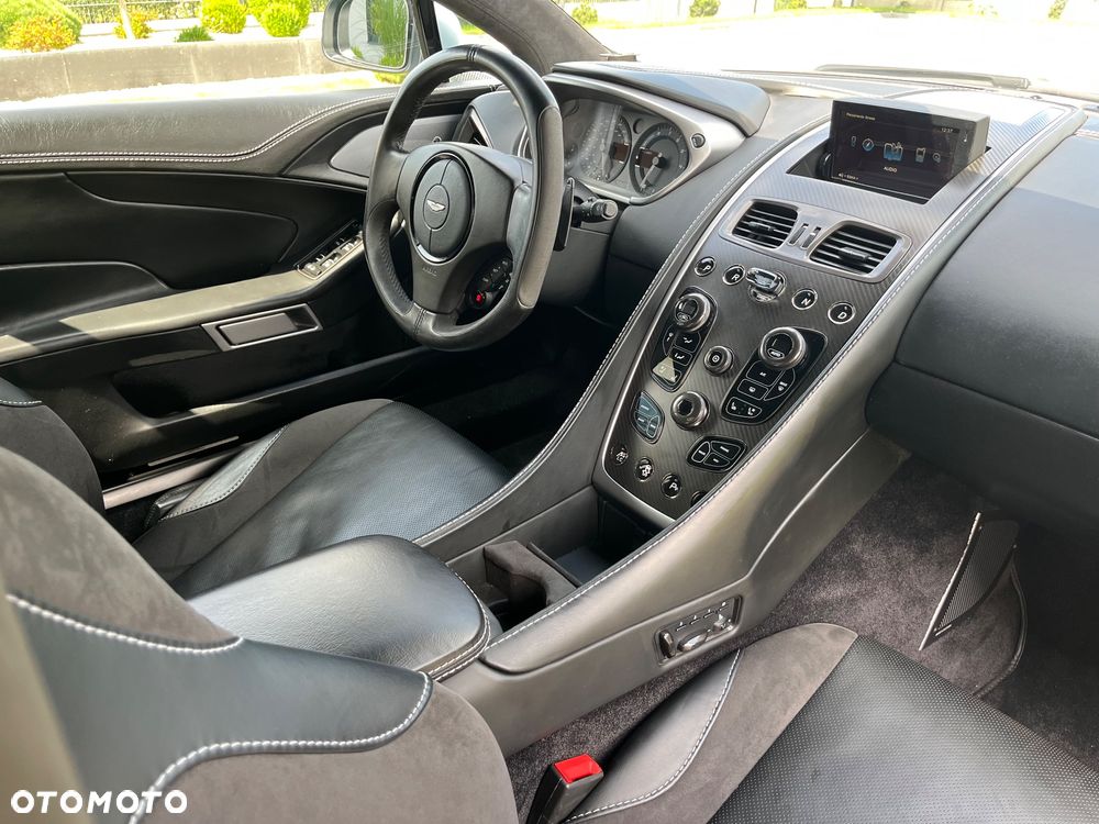Aston Martin Vanquish Standard - 19