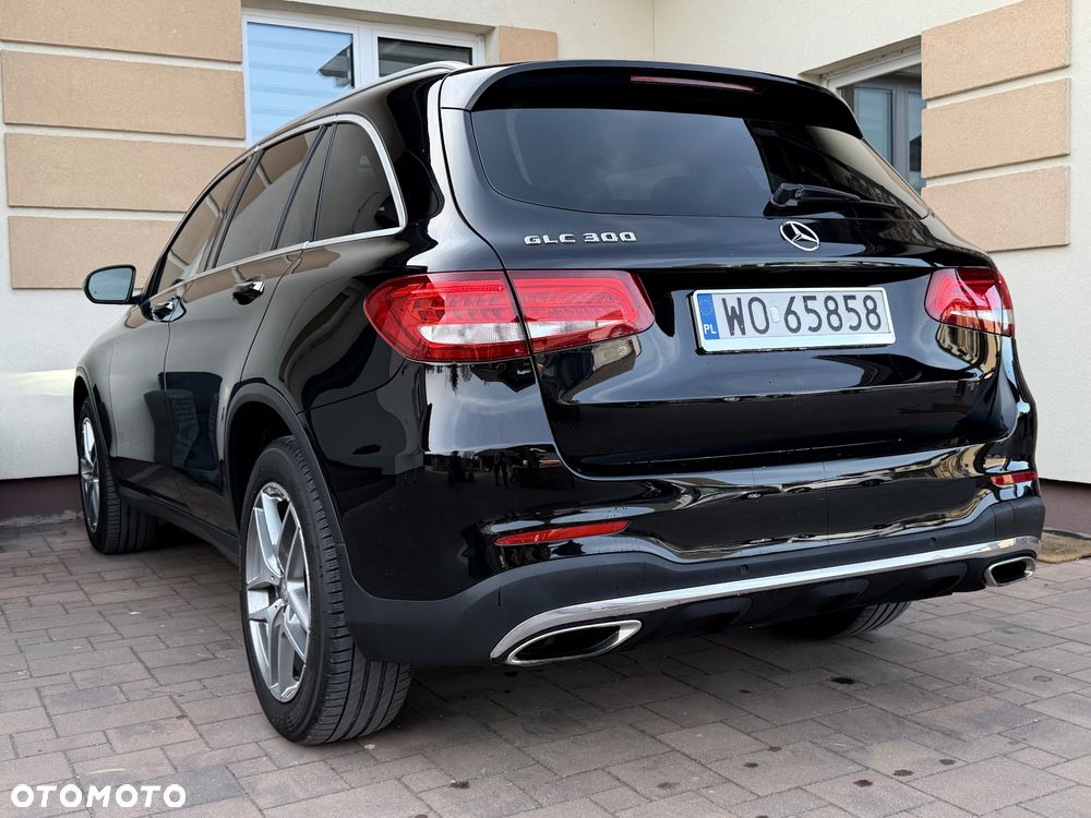 Mercedes-Benz GLC - 24