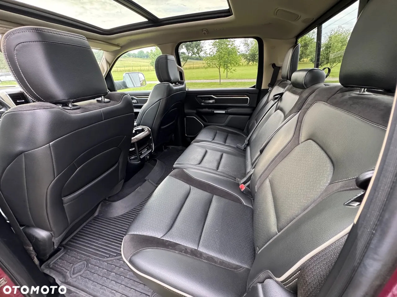 RAM 1500 Crew Cab Laramie - 31