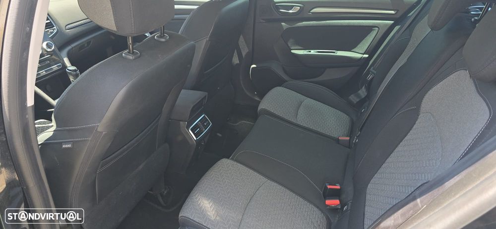 Renault Mégane Sport Tourer - 8