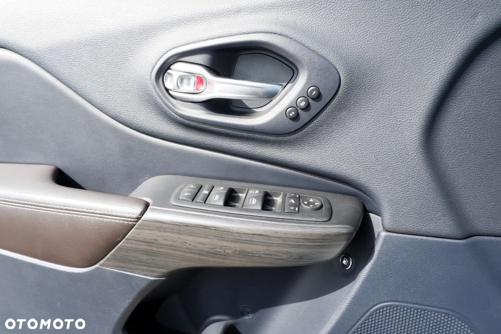 Jeep Cherokee 2.2 MJD Active Drive I Limited - 23