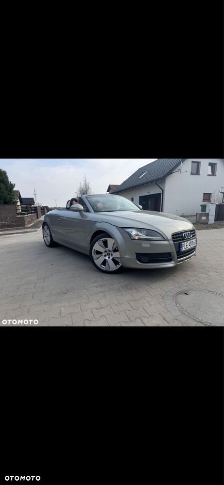 Audi TT Roadster - 1