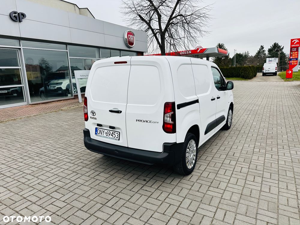 Toyota Proace City 1.5 D-4D  2,3t Active - 7