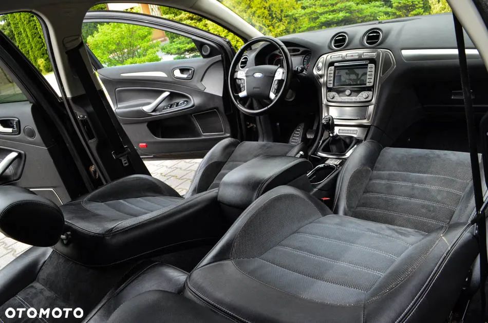 Ford Mondeo 2.0 TDCi Titanium X - 39