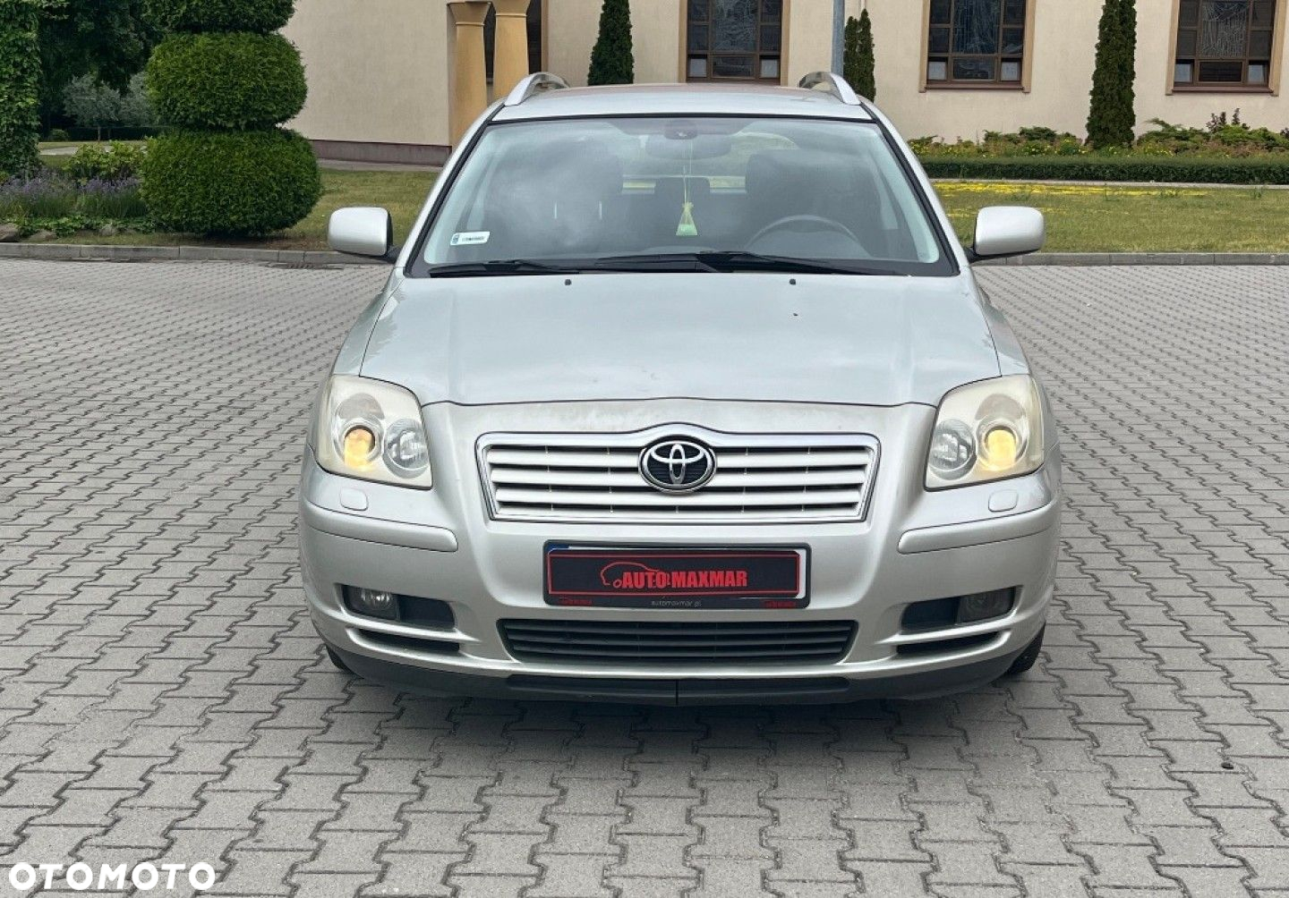Toyota Avensis - 2