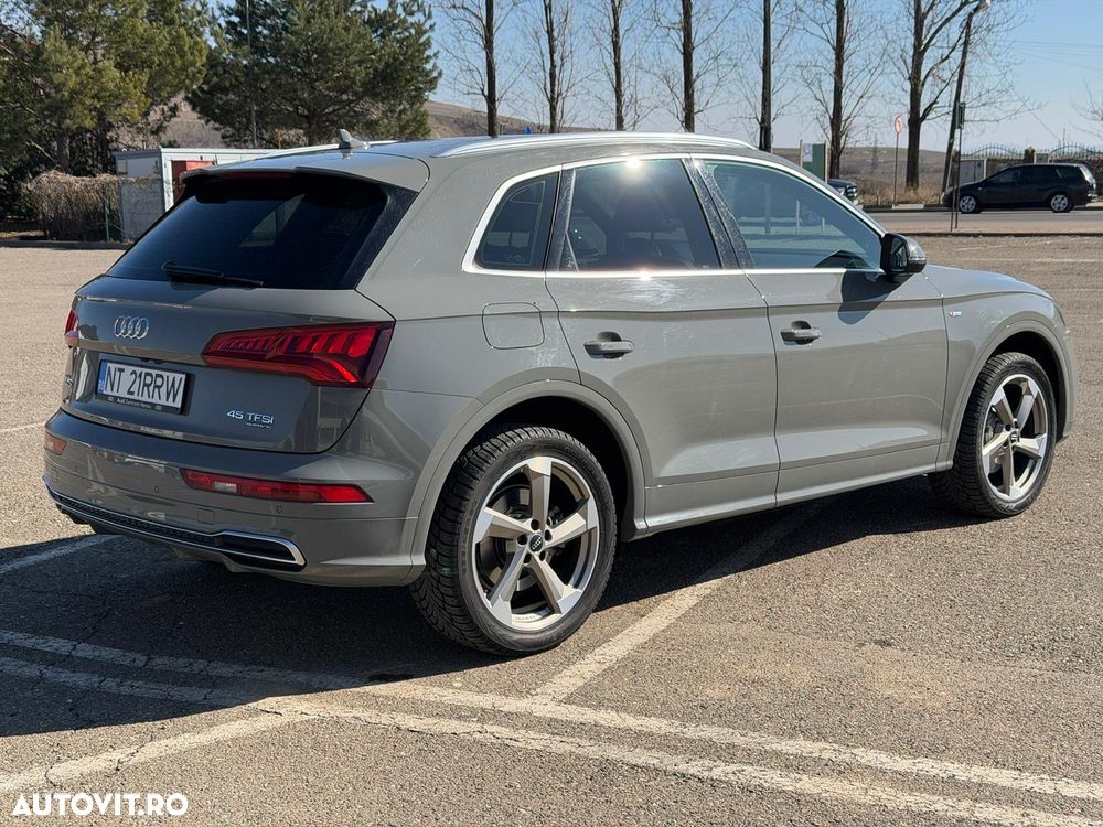 Audi Q5 45 TFSI quattro S tronic sport - 5