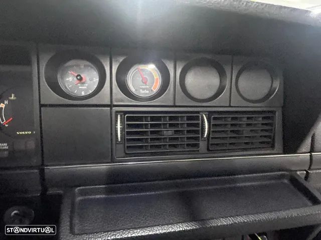 Volvo 244 - 11