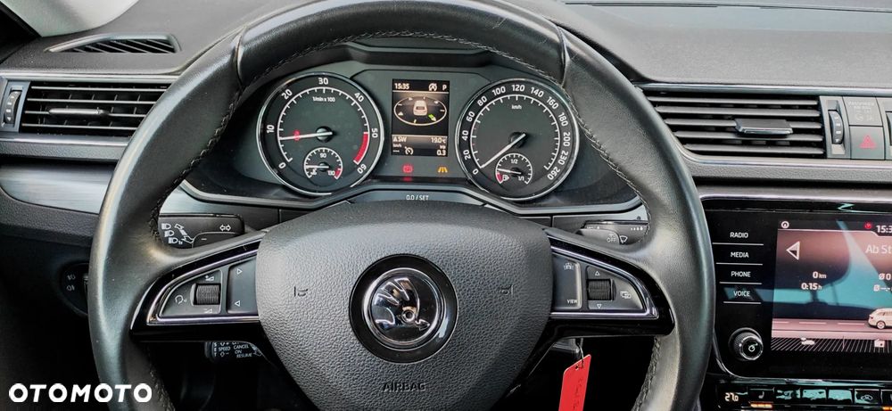 Skoda Superb 2.0 TDI DSG Ambition - 11