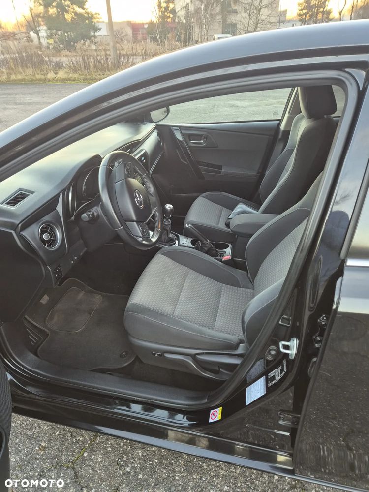 Toyota Auris 1.6 Dynamic - 5