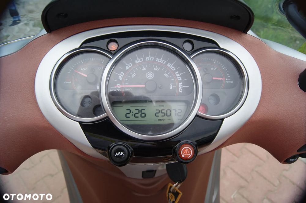 Piaggio Beverly - 14