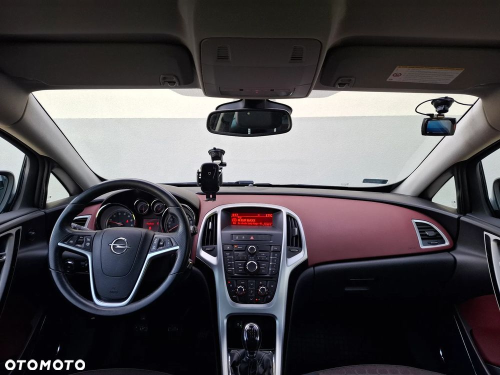 Opel Astra 1.4 Turbo - 26