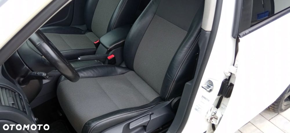 Volkswagen Golf 1.6 Trendline - 15