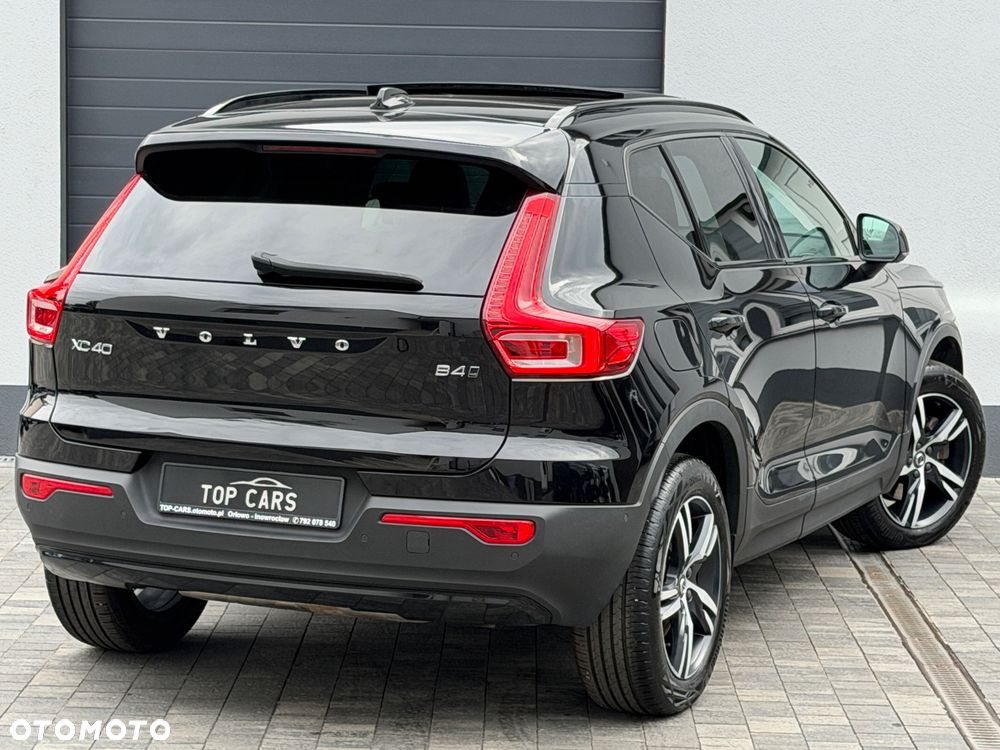 Volvo XC 40 B4 B AWD DKG RDesign - 19