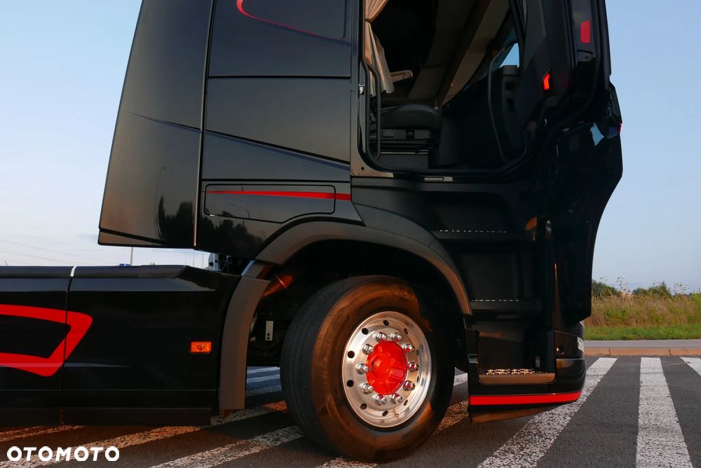 Volvo FH 460 EURO6 FH4 FH5 FULL OPCJA 21R ALU TV PODWÓJNE SZYBY NAVI KAMERA SKÓRA ELEKTRYCZNY OBRACANY FOTEL - 18