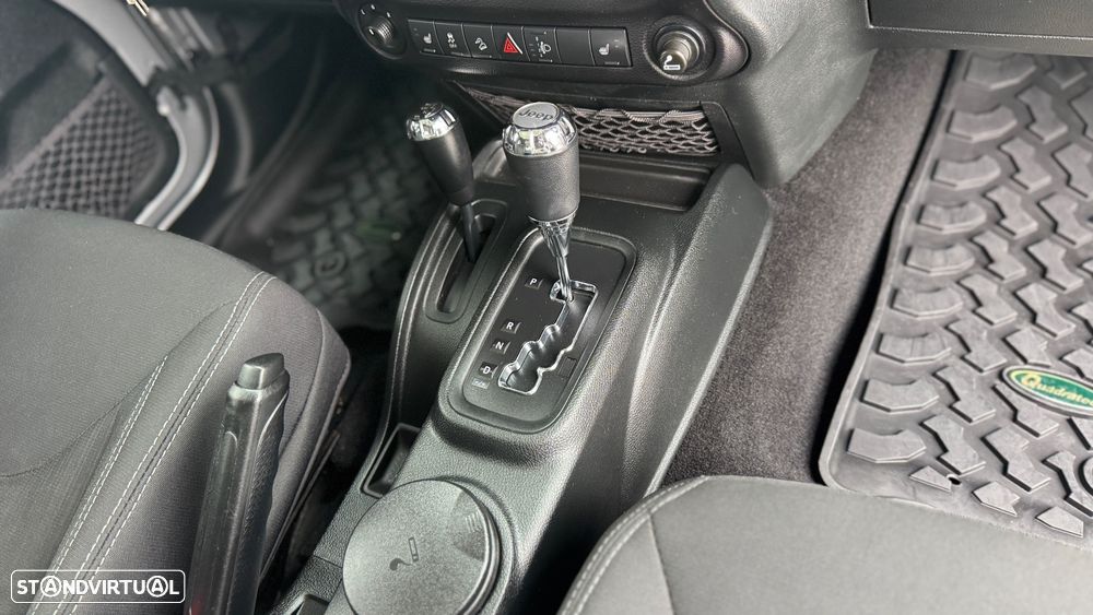 Jeep Wrangler - 18