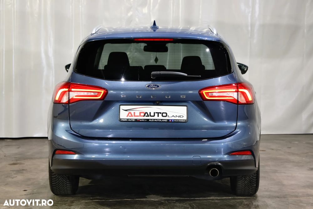 Ford Focus 1.5 EcoBlue Start-Stopp-System Aut. TITANIUM - 39