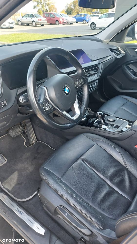 BMW Seria 1 116i - 15