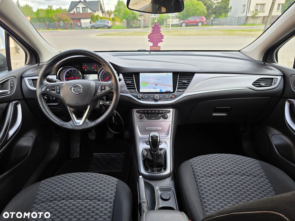 Opel Astra 1.4 Turbo Innovation - 11