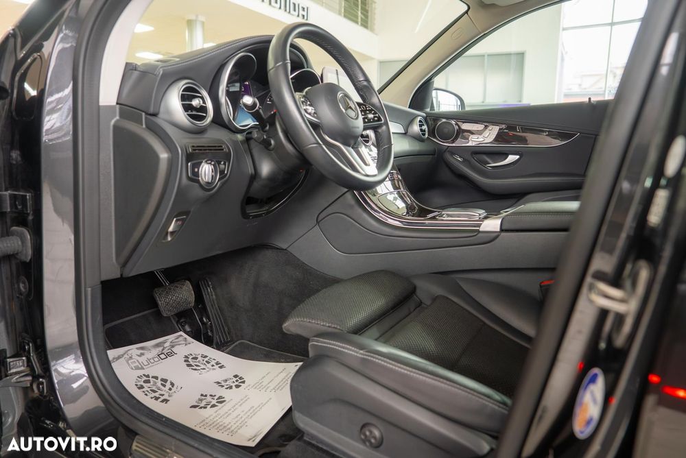 Mercedes-Benz GLC - 13