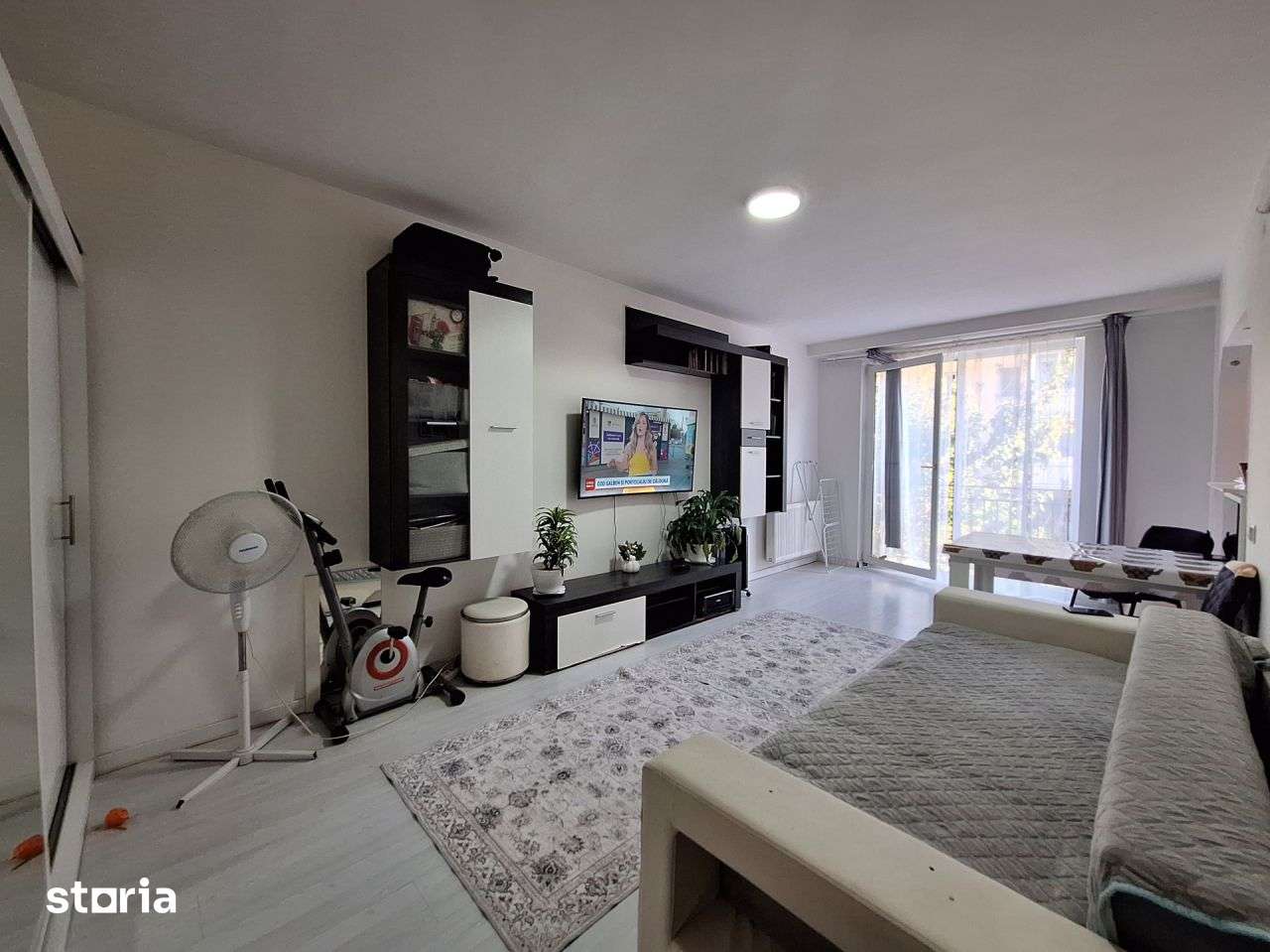 Apartament cu o camera, etajul 1, zona Porii — fotografia 1