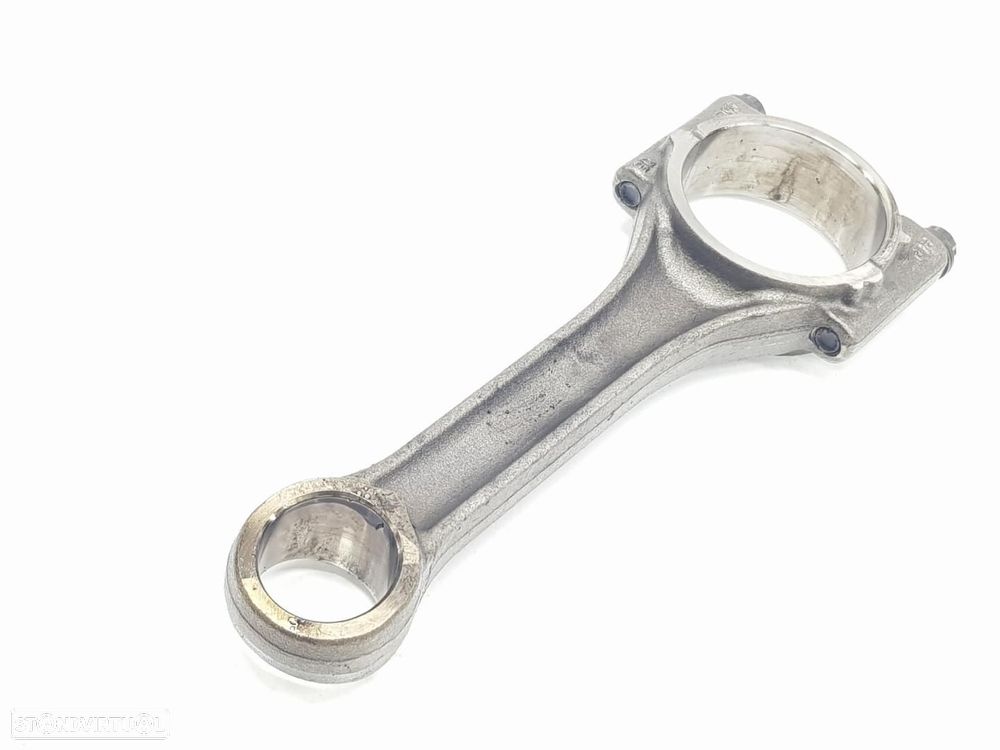 BIELA VOLKSWAGEN PASSAT VARIANT CB5 - 1