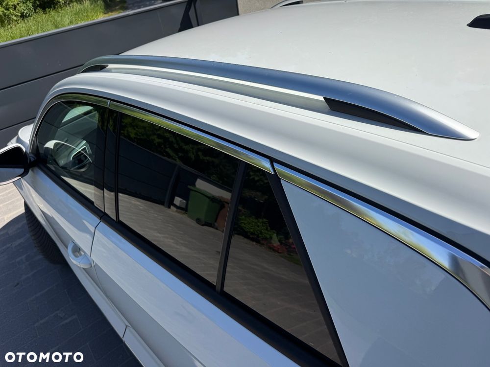 Volkswagen T-Roc - 28