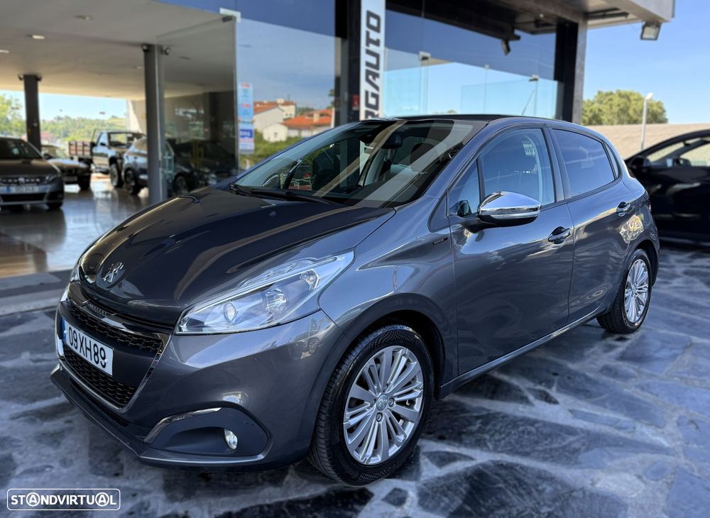 Peugeot 208 1.2 PureTech Allure - 1