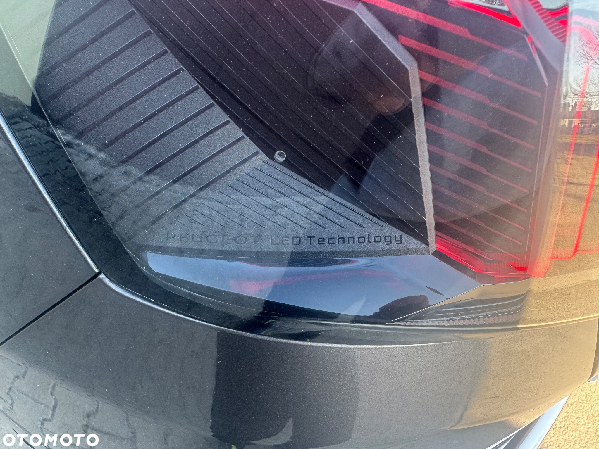 Peugeot 3008 1.6 PureTech Hybrid PHEV Allure Pack S&S EAT8 - 16