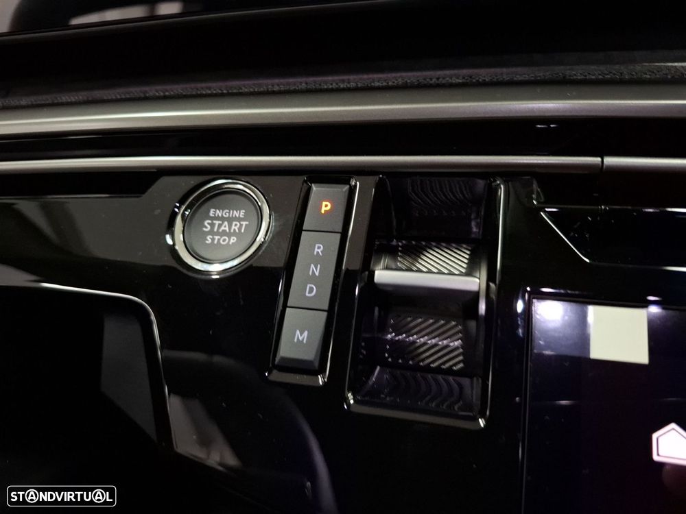 Peugeot 5008 1.2 Hybrid Allure e-DCS6 - 21