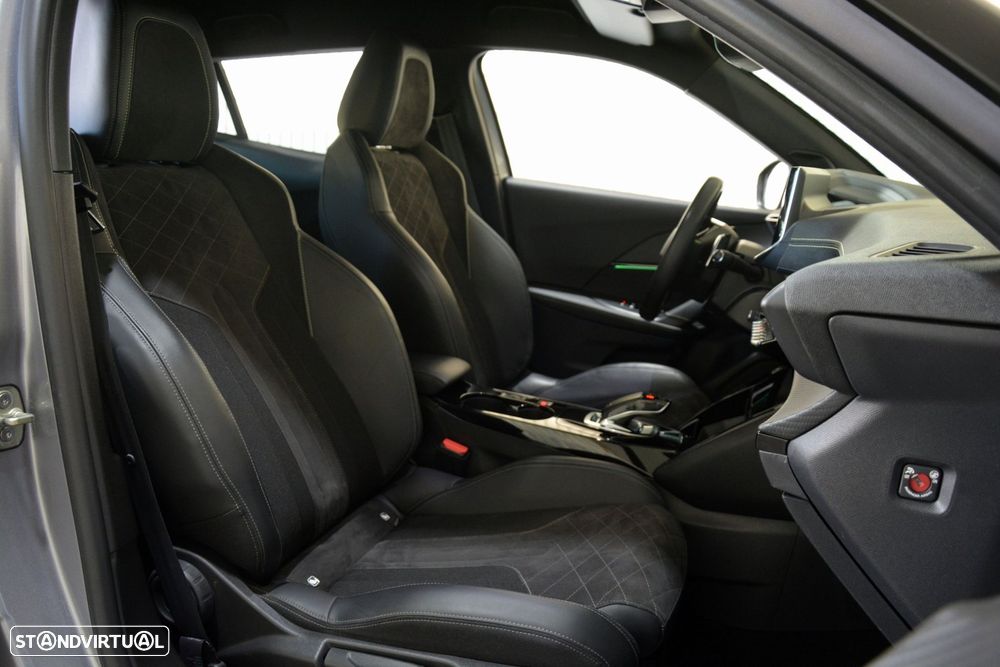 Peugeot 2008 1.2 PureTech GT Pack EAT8 - 11