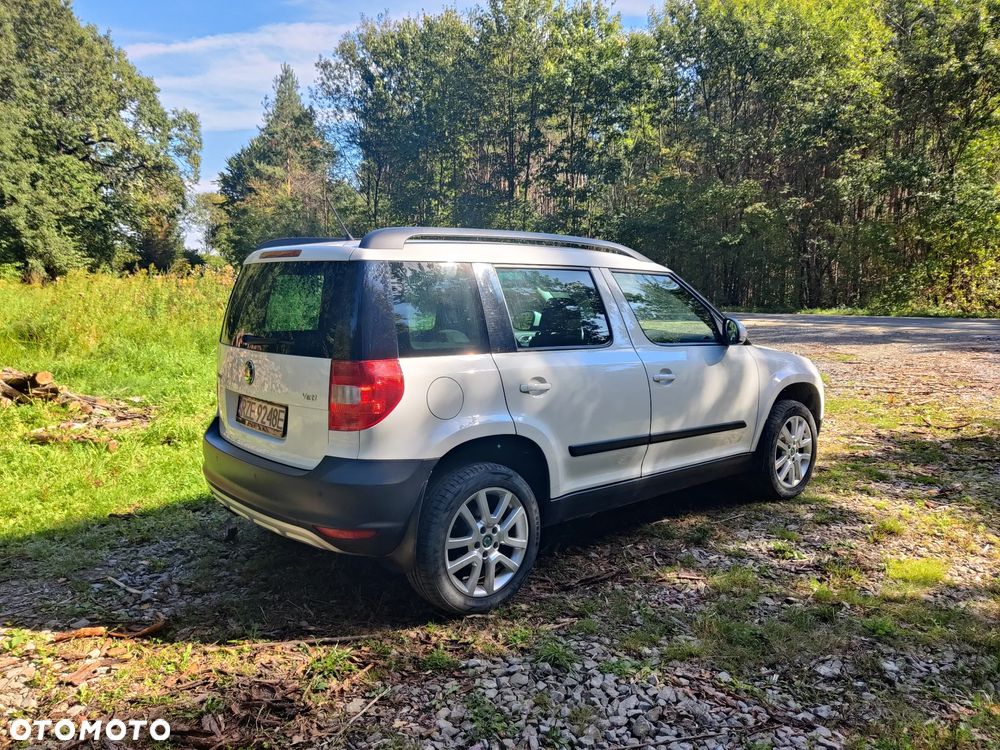 Skoda Yeti 2012 photo 4