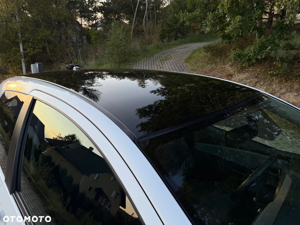 Toyota Yaris 1.0 Premium EU6 - 11