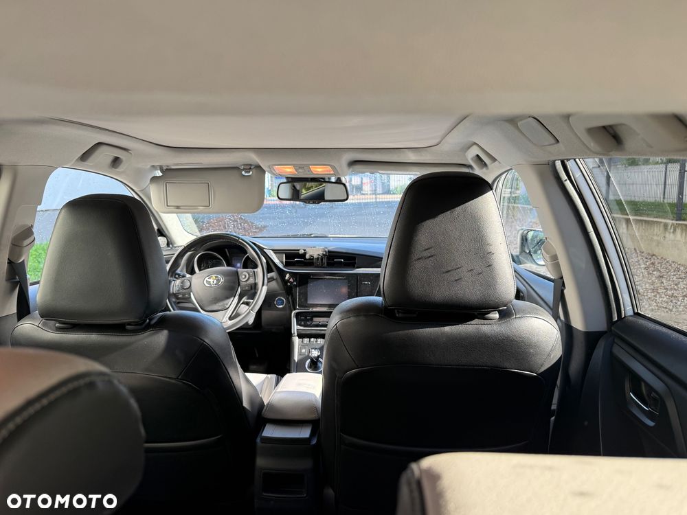 Toyota Auris - 9