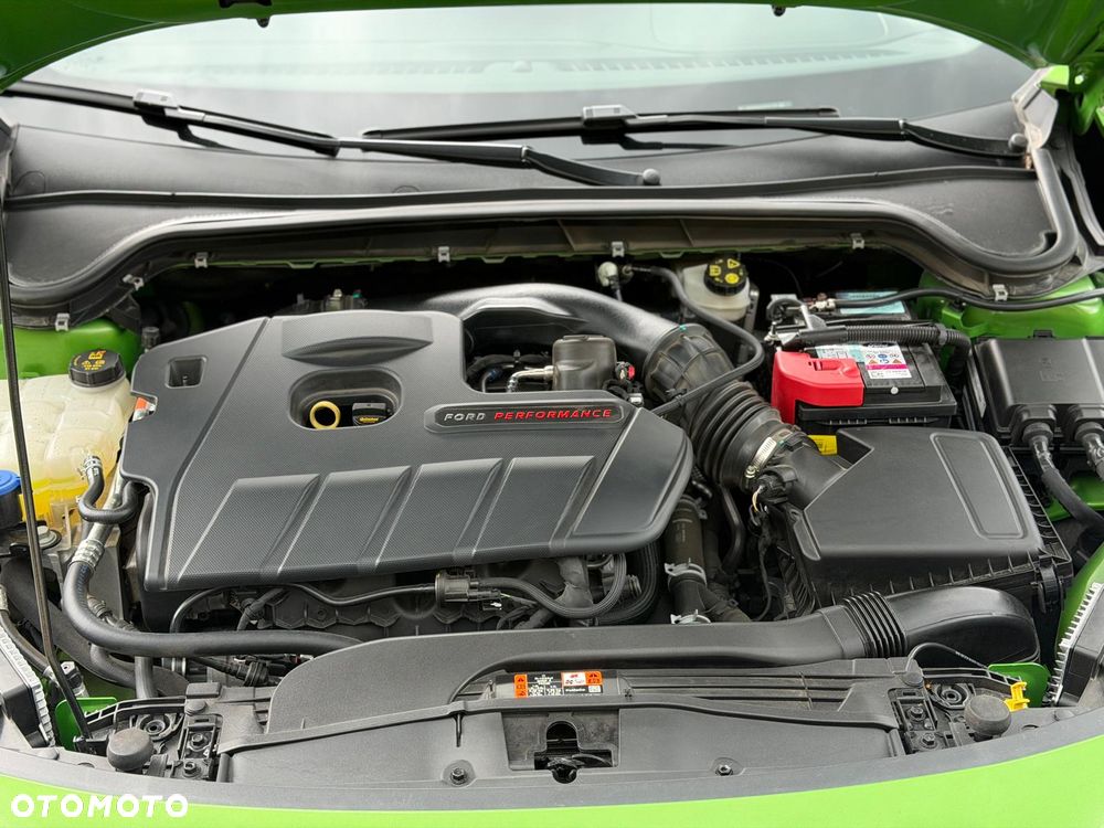 Ford Focus 2.3 EcoBoost ST X - 21