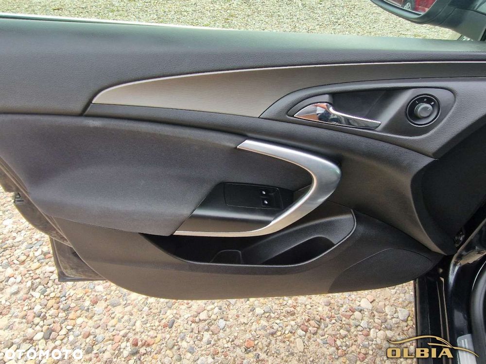 Opel Insignia - 22
