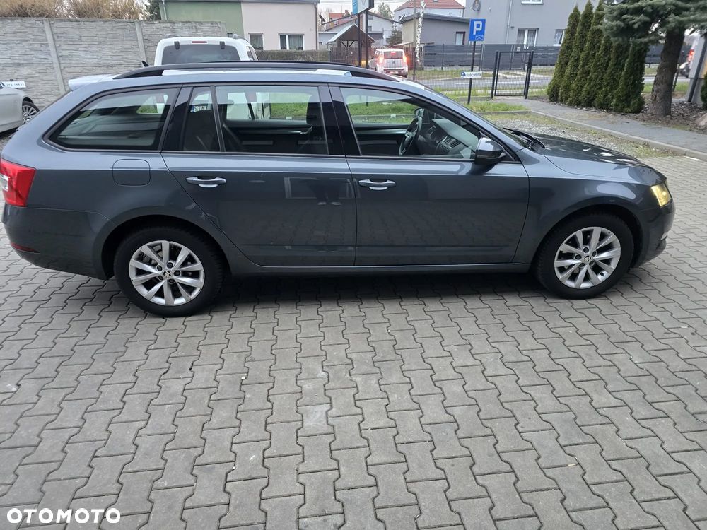 Skoda Octavia 1.6 TDI DSG Style - 7