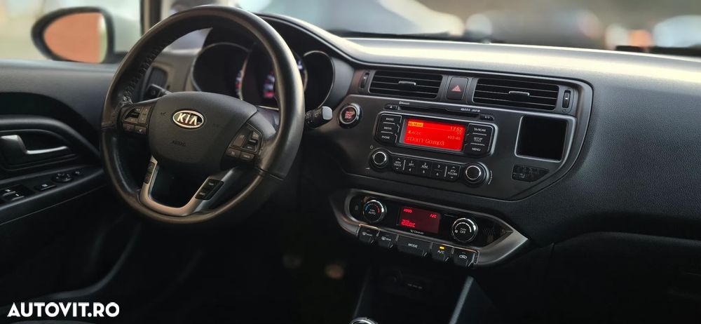 KIA Rio 2013 — imagine 10