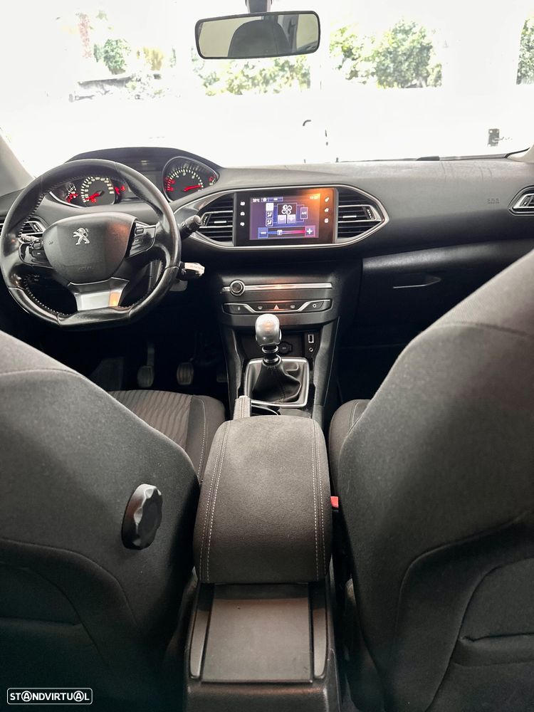 Peugeot 308 SW 1.6 BlueHDi Style - 23