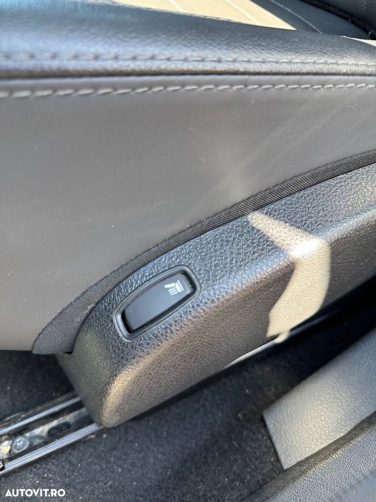 Dacia Lodgy 1.5 dCi 109 CP Laureate - 10