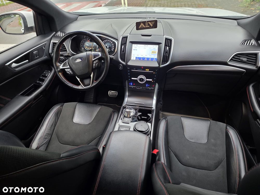 Ford Edge 2.0 TDCi Twin-Turbo 4WD Titanium - 28