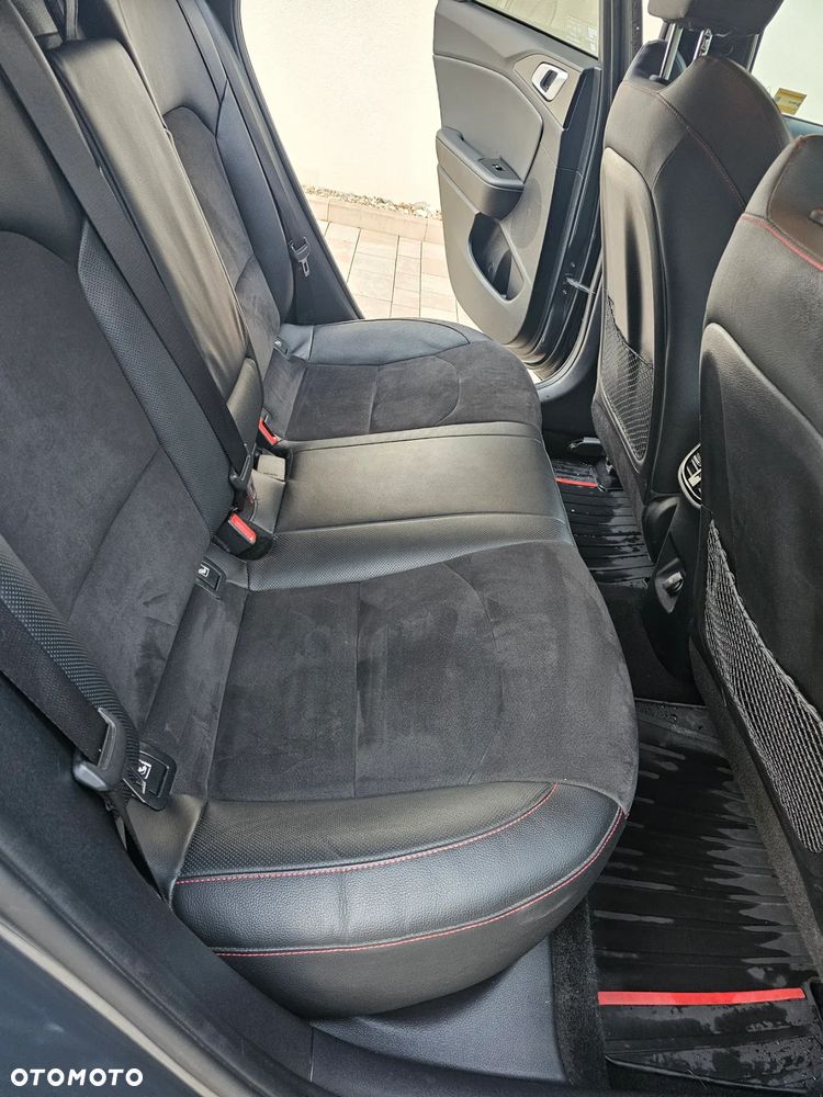 Kia ProCeed 1.6 T-GDI DCT7 OPF GT - 13