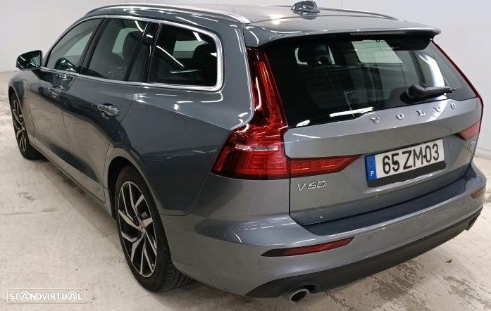 Volvo V60 2.0 T8 AWD TE Momentum - 3