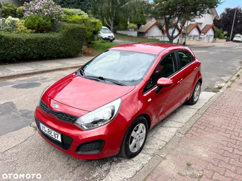 Kia Rio 1.4 Edition 7 - 10